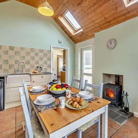 1 Bed In Oc-94245 كيسويك